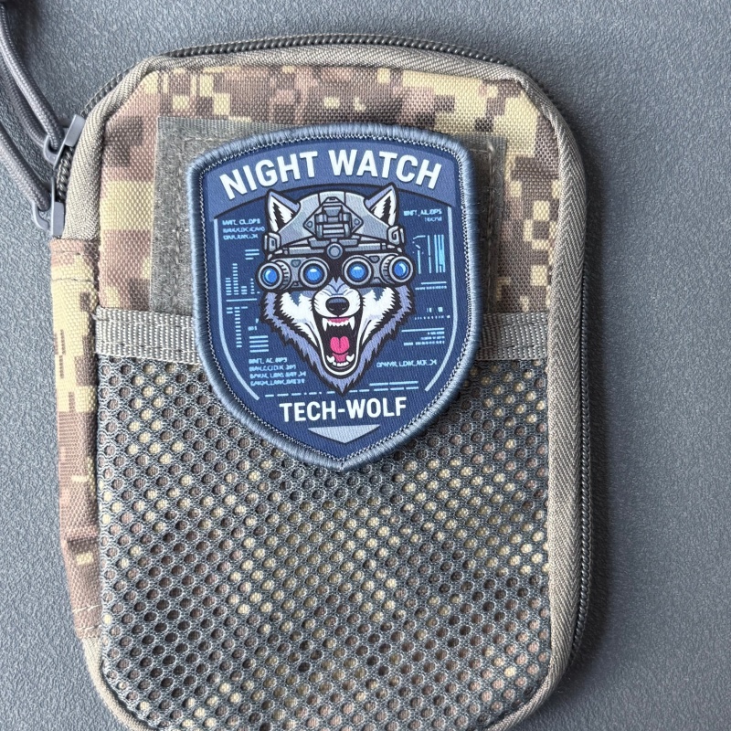 Tech Accessories Backpack - Patch tactique Night Watch Tech-Wolf, badge