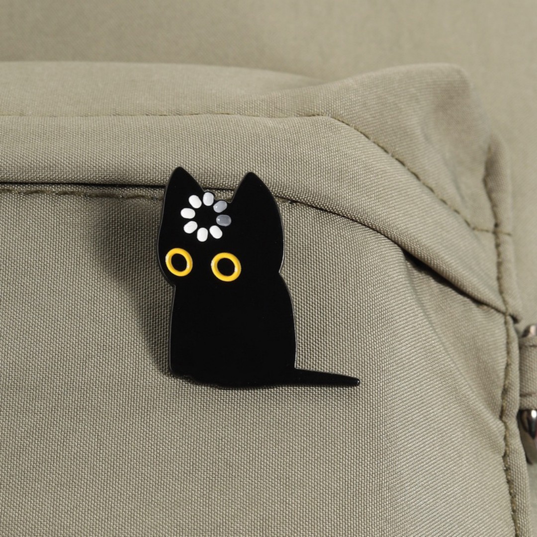 Broche en émail chat noir mign - Tech Accessories Backpack avis et prix
