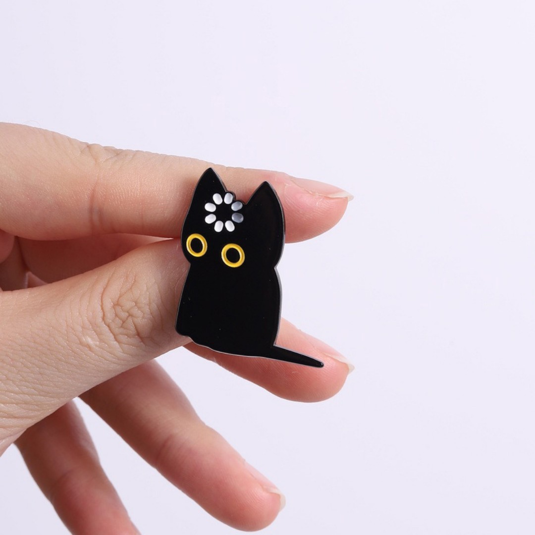 Broche en émail chat noir mign - Tech Accessories Backpack avis et prix